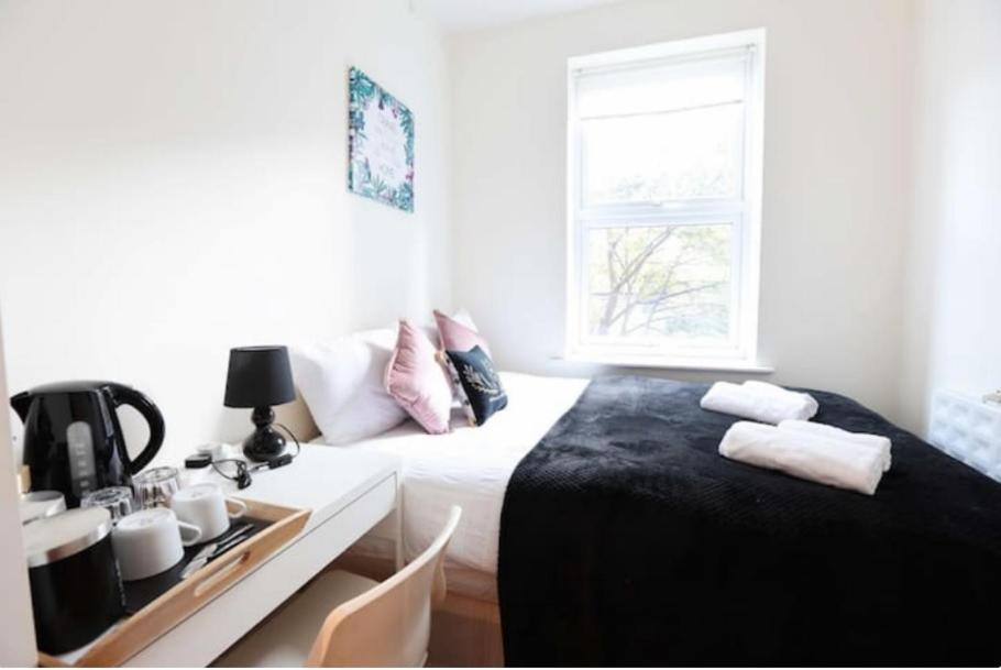 Comfy Private Bedrooms Near Euston Station, Central Лондон Экстерьер фото