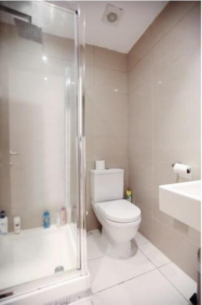Comfy Private Bedrooms Near Euston Station, Central Лондон Экстерьер фото